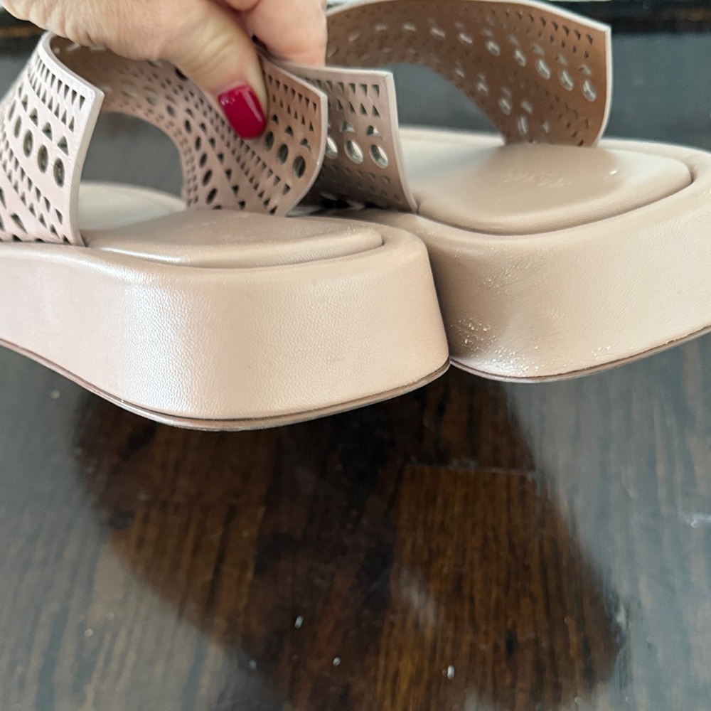 Alaia Blush Pink Sandals Neiman Marcus 8.5 - Picture 5 of 8
